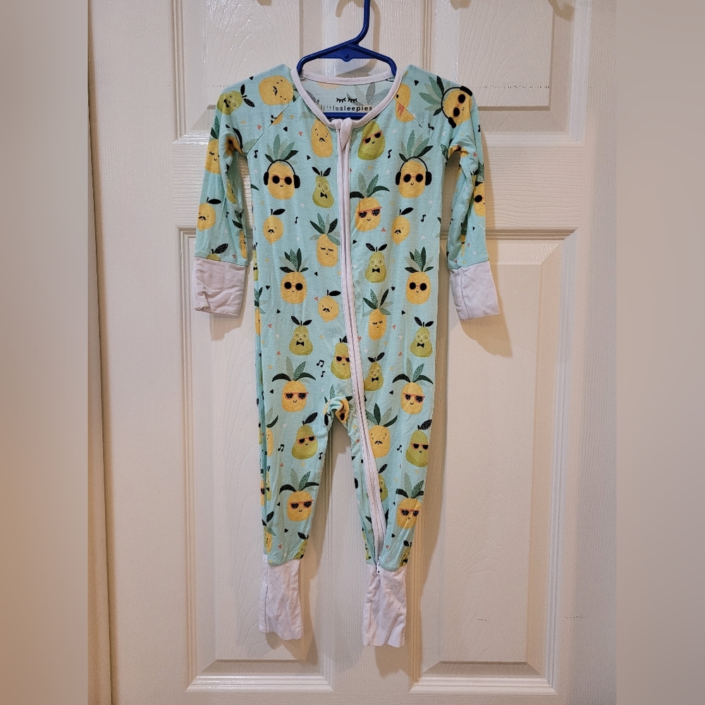 Little Sleepiest 6-12 month zippy Pineapples